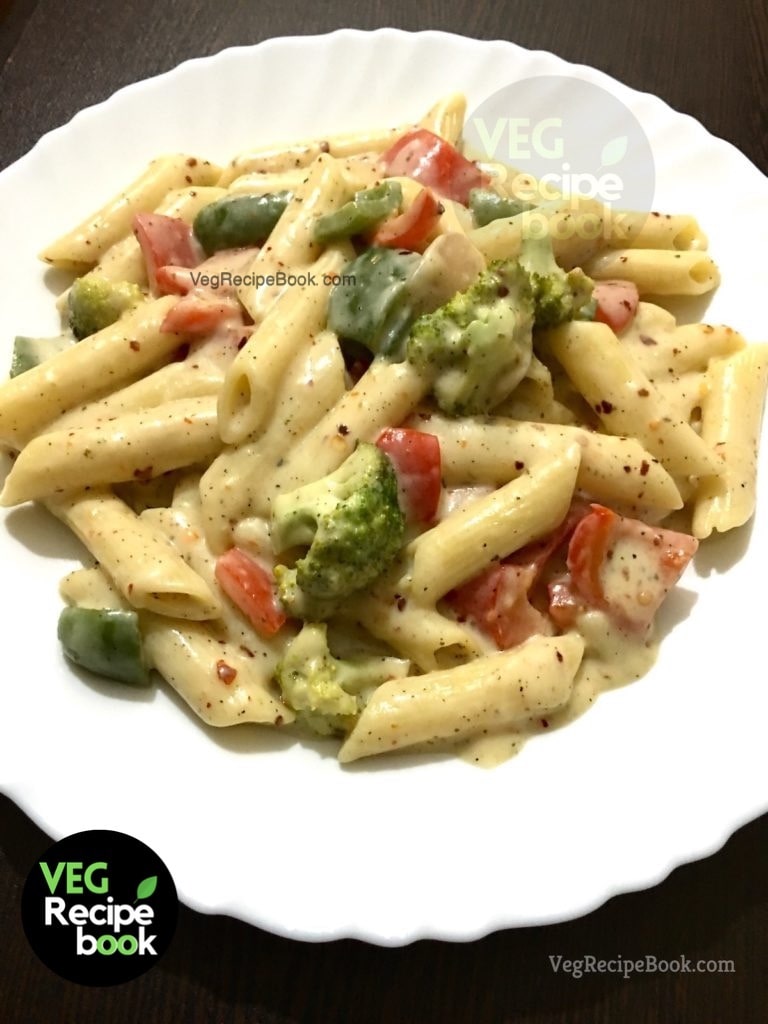 White Sauce Pasta Recipe Italian style | Béchamel Pasta - VegRecipeBook