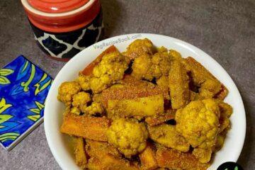 Mixed Veg Pickle Recipe | Gajar Gobhi Mooli ka rai wala achar | Punjabi Mixed Vegetable Pickle Recipe